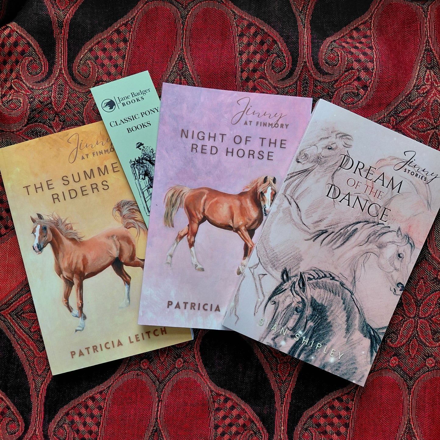 Patricia Leitch and Siân Shipley collection (3 paperbacks)